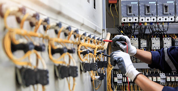 Professional Electrician technician working in Surf City, NJ